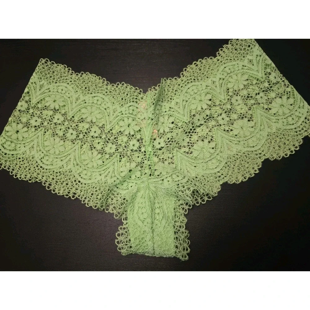 Victoria's Secret Medium Crotchet Floral Lace Boyshort Panty Neon Green Shortie